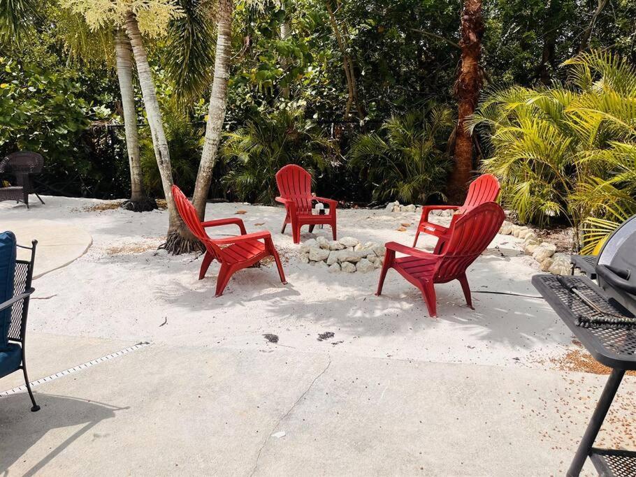 Beach, Sand, Firepit And Pool Клиъруотър Бийч Екстериор снимка