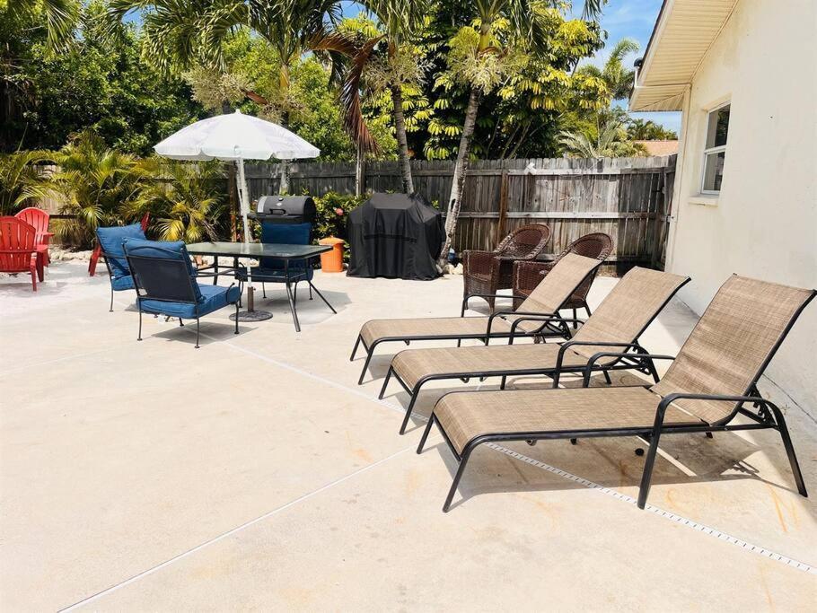 Beach, Sand, Firepit And Pool Клиъруотър Бийч Екстериор снимка